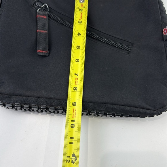 Xuhongfei SZS Unisex Black Zipper Crossbody Bag - Picture 8 of 10